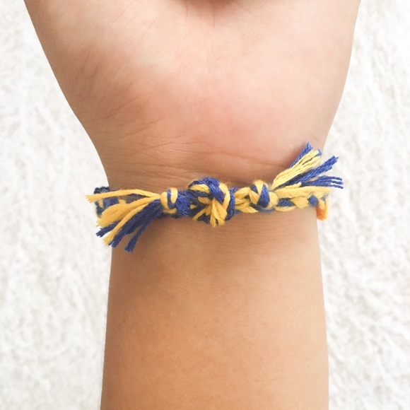 Friendship Bracelet (Blue/Yellow Greek Wave) - Picture 5 of 5